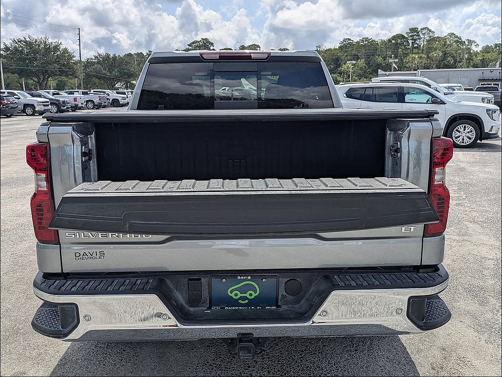 Used 2026 Chevrolet Silverado 1500 LT w/ Safety Package RWD image 10