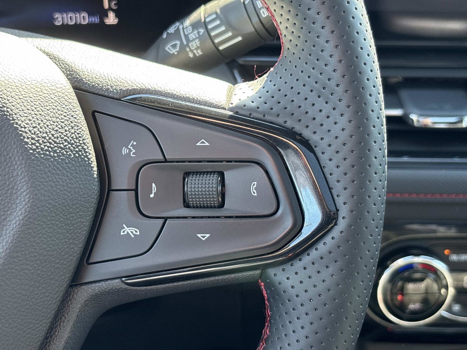 Certified 2025 Chevrolet TrailBlazer RS w/ Convenience Package image 19