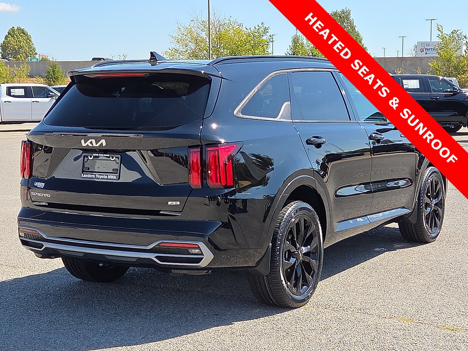 Used 2023 Kia Sorento SX AWD/4WD image 5