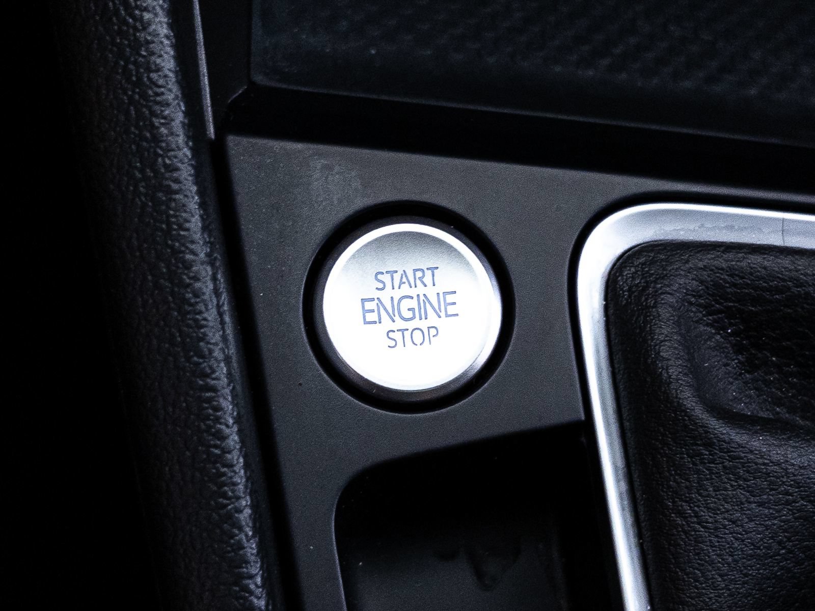 Used 2023 Volkswagen Jetta SEL FWD image 29