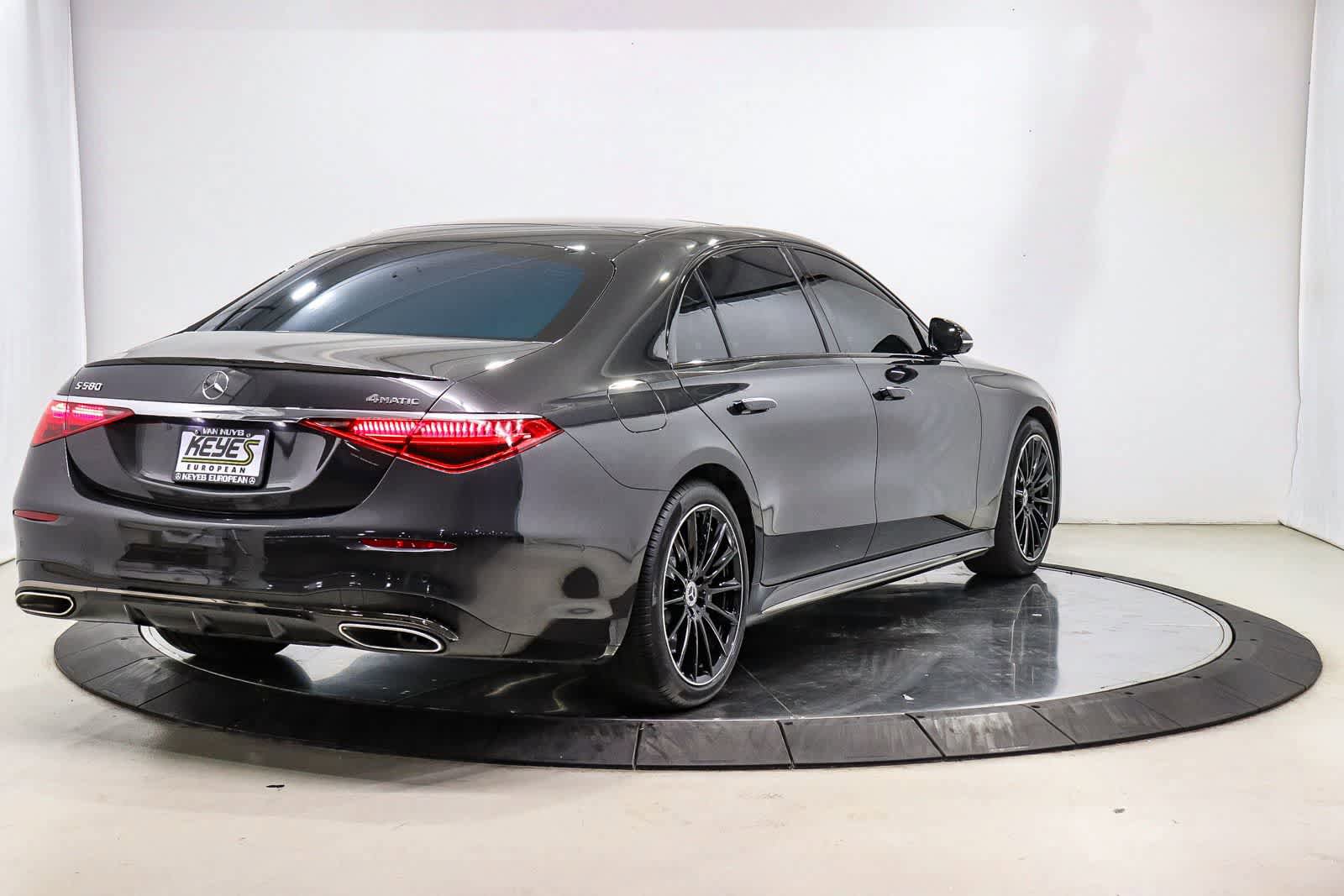 Used 2025 Mercedes-Benz S 580 4MATIC Sedan image 4
