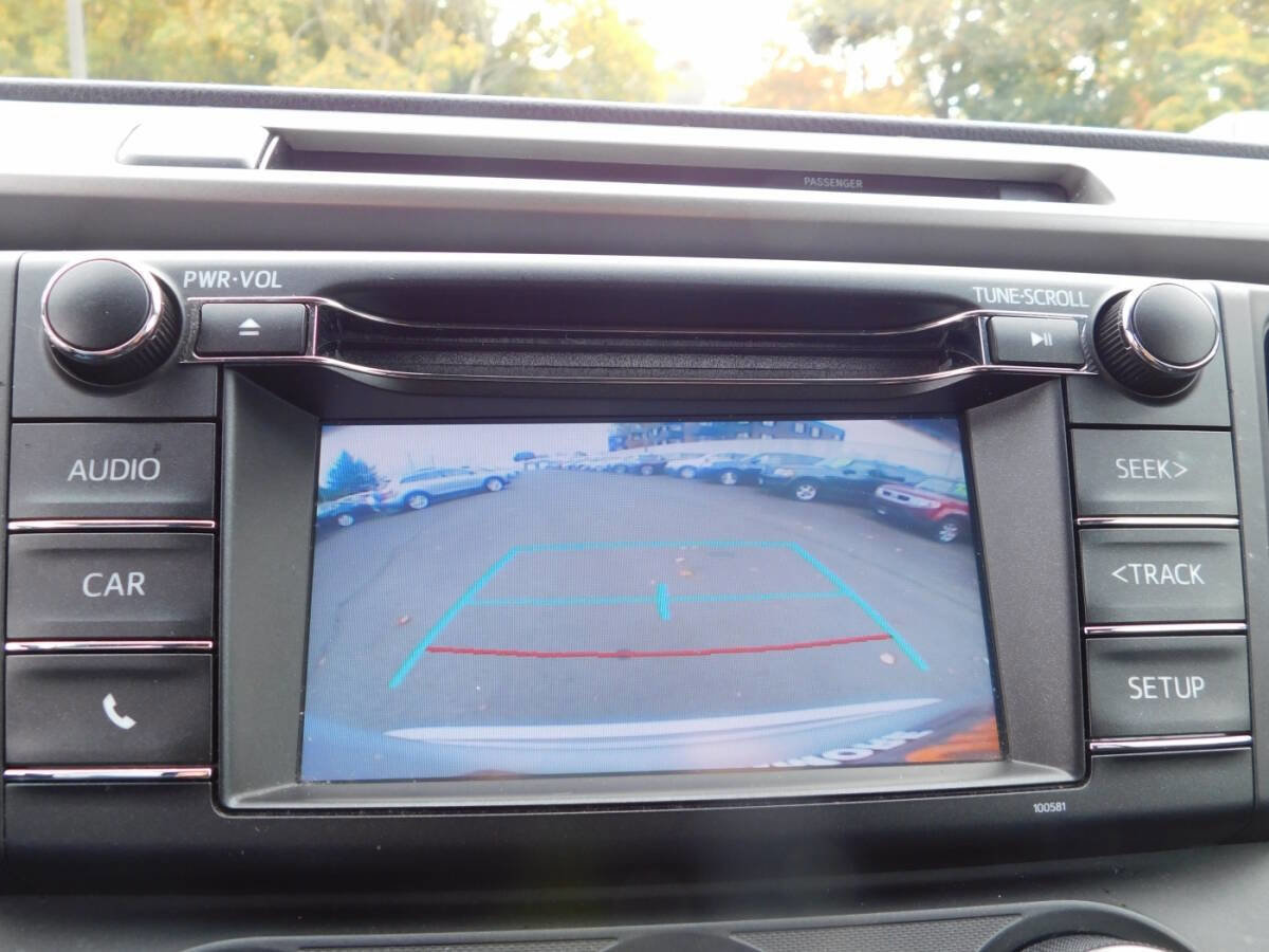 Used 2016 Toyota RAV4 LE image 13