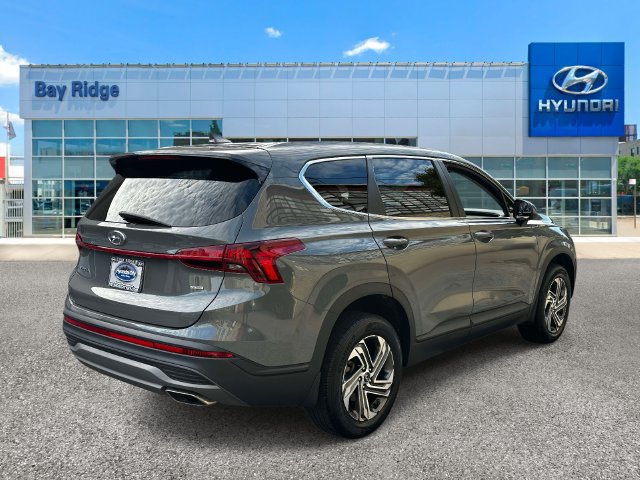 Used 2022 Hyundai Santa Fe SE AWD/4WD image 4