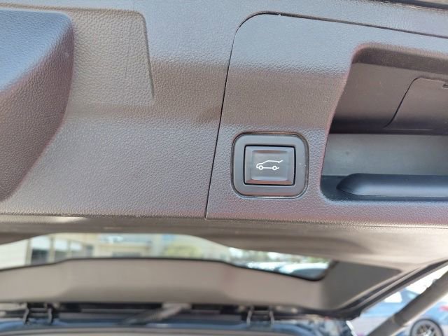 Used 2021 GMC Acadia SLT w/ Trailering Package image 34