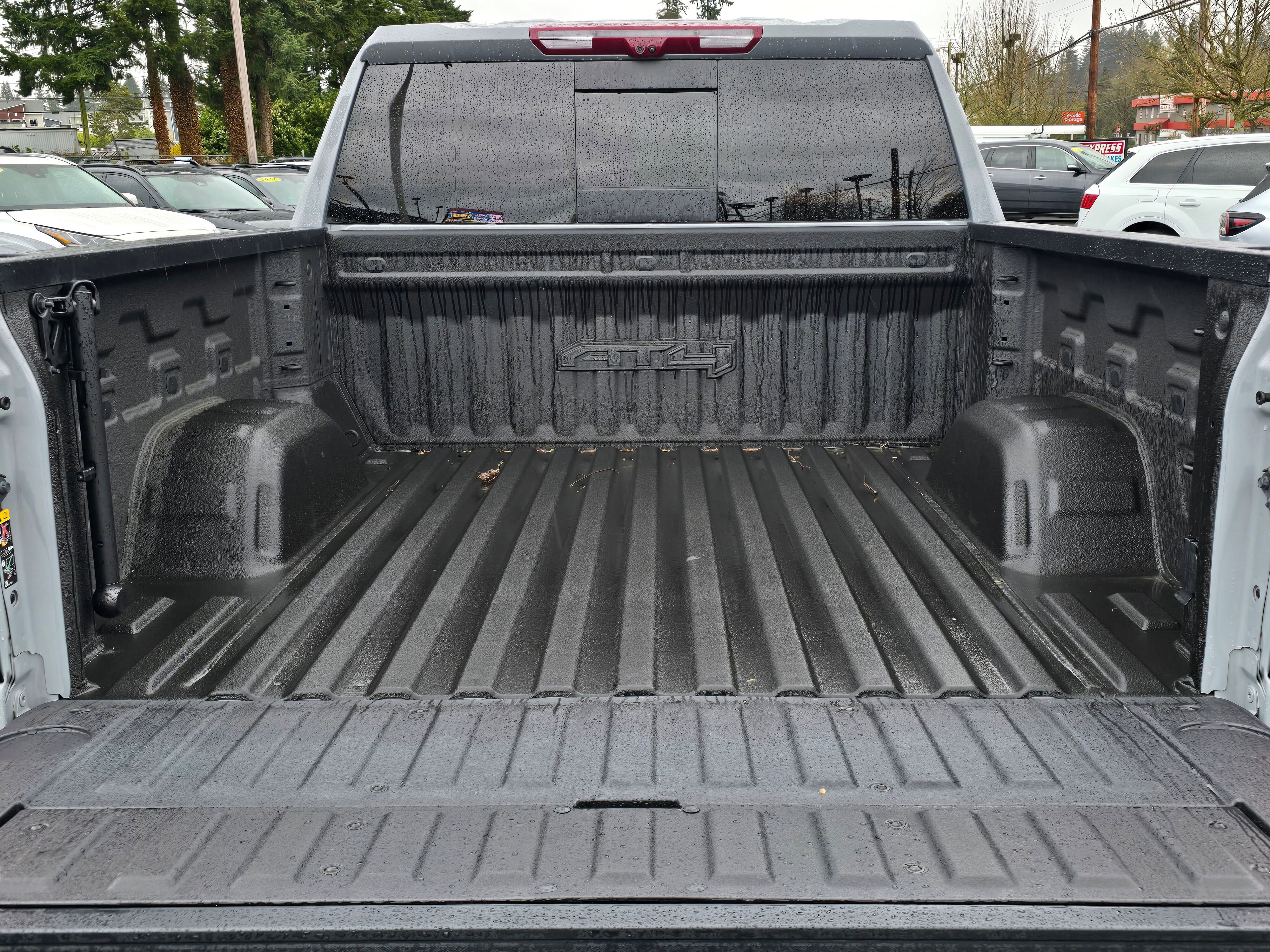 Used 2024 GMC Sierra 1500 AT4 w/ Technology Package AWD/4WD image 14