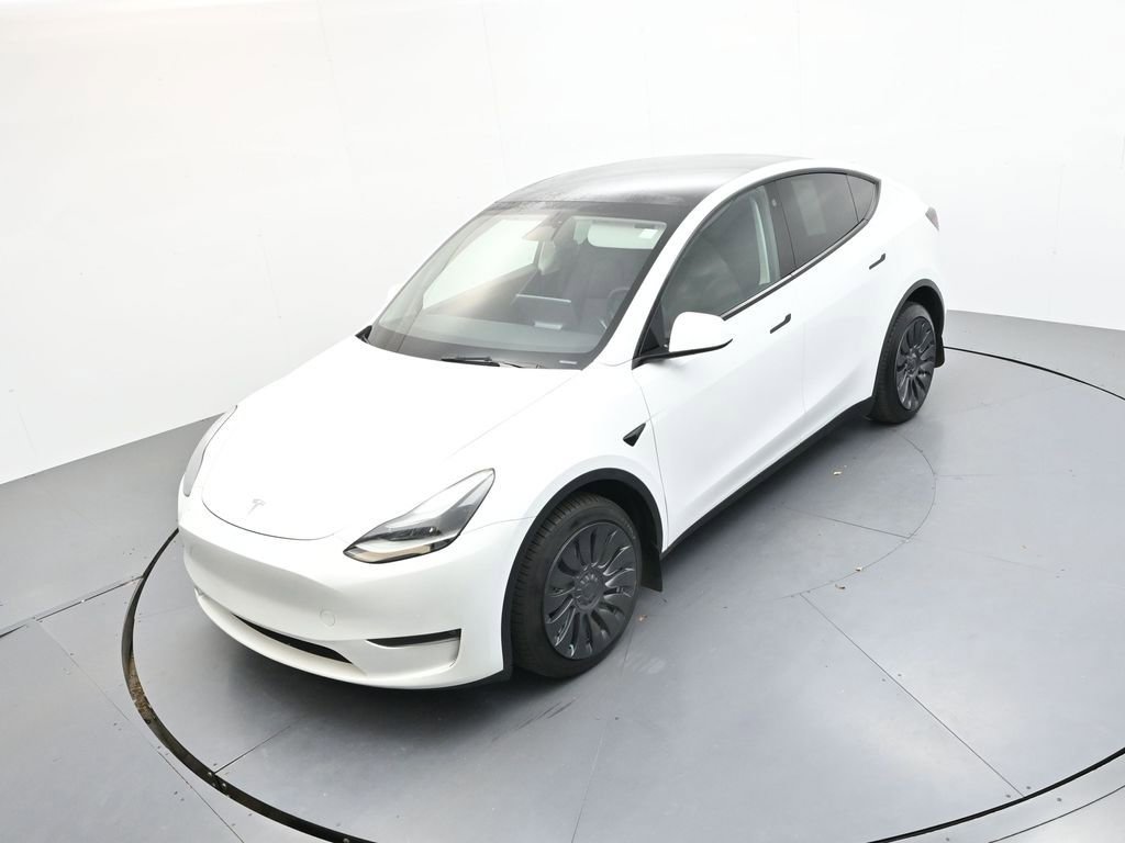 Used 2023 Tesla Model Y Long Range AWD/4WD image 23