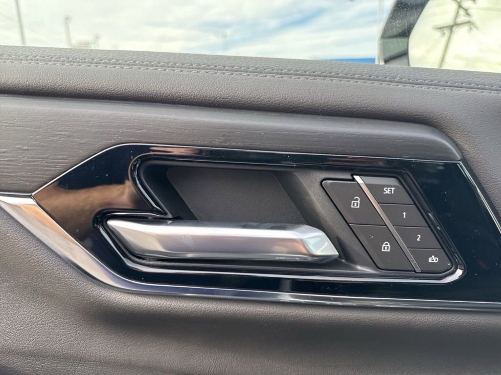 New 2026 GMC Yukon XL Denali image 11