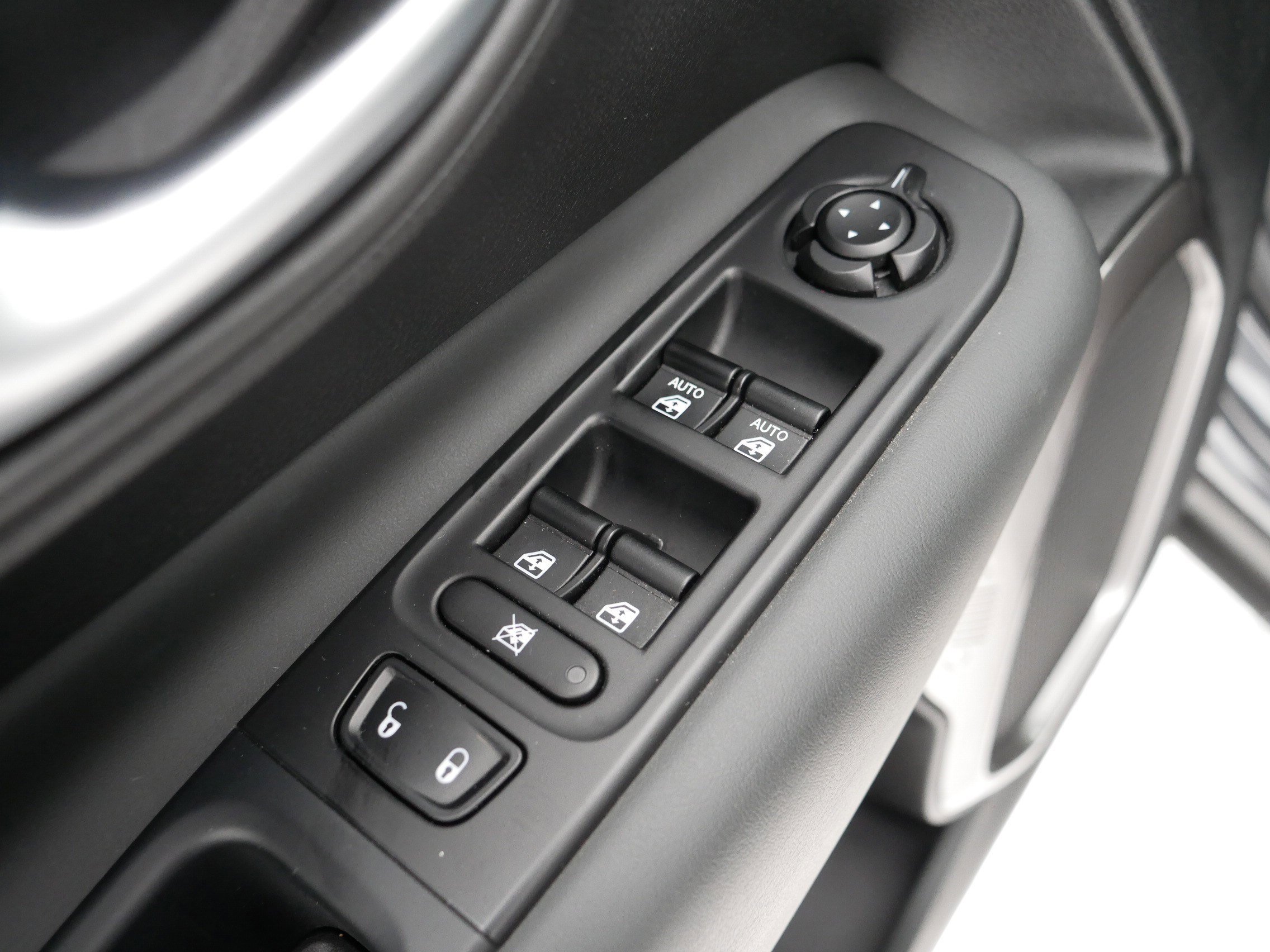 Certified 2022 Jeep Renegade Latitude w/ Convenience Group image 19