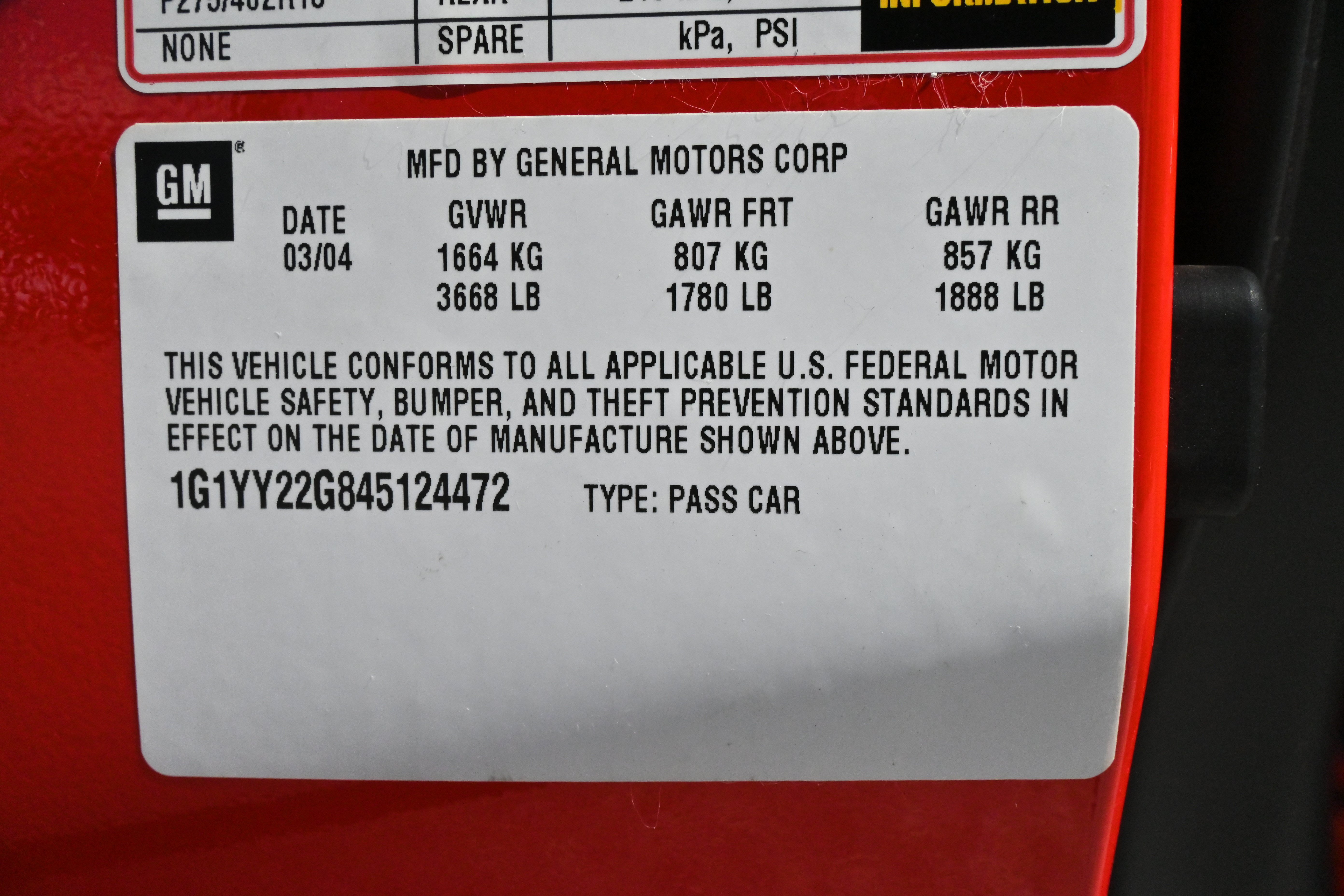 Used 2004 Chevrolet Corvette Coupe RWD image 32