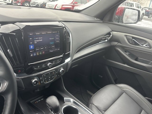 Used 2023 Chevrolet Traverse LT w/ LT Premium Package image 31