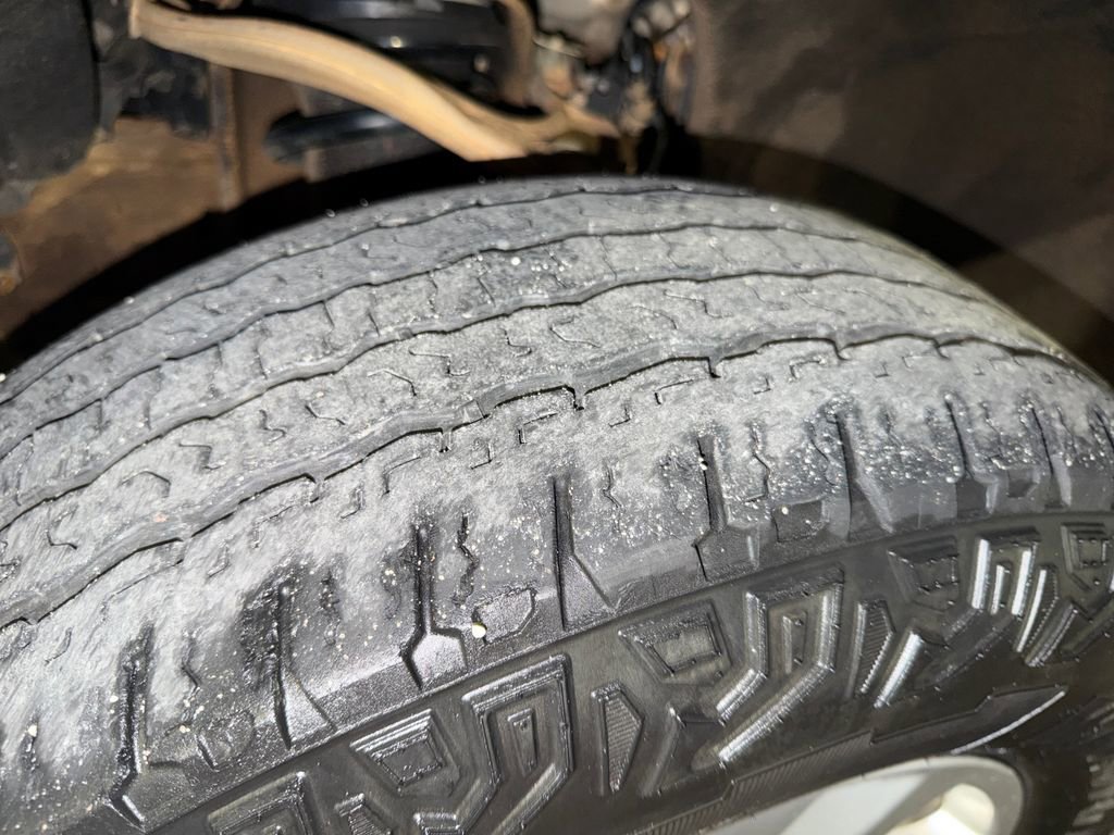 Used 2021 Chevrolet Silverado 1500 LT w/ Z71 Off-Road Package image 27