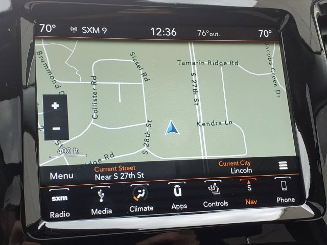 Used 2019 Jeep Cherokee Overland w/ Technology Group AWD/4WD image 19