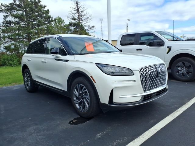 Used 2024 Lincoln Corsair FWD image 2