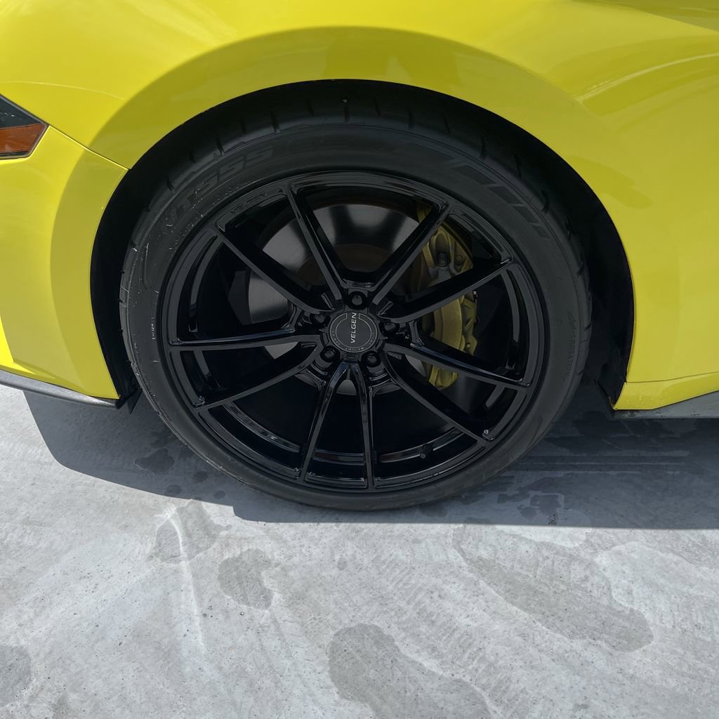 Used 2021 Ford Mustang GT Premium w/ Equipment Group 401A image 11