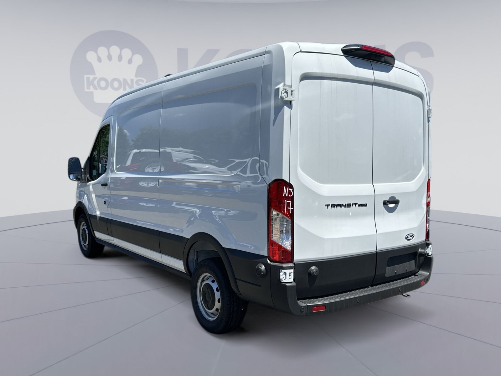 New 2026 Ford Transit 250 148 Medium Roof w/ Load Area Protection Package RWD image 8