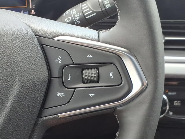 New 2026 Chevrolet Trax LT w/ Sunroof Package FWD image 16