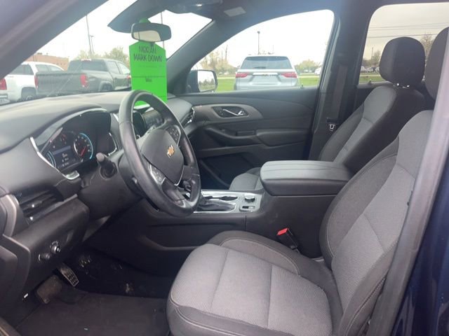 Used 2023 Chevrolet Traverse LT FWD image 9