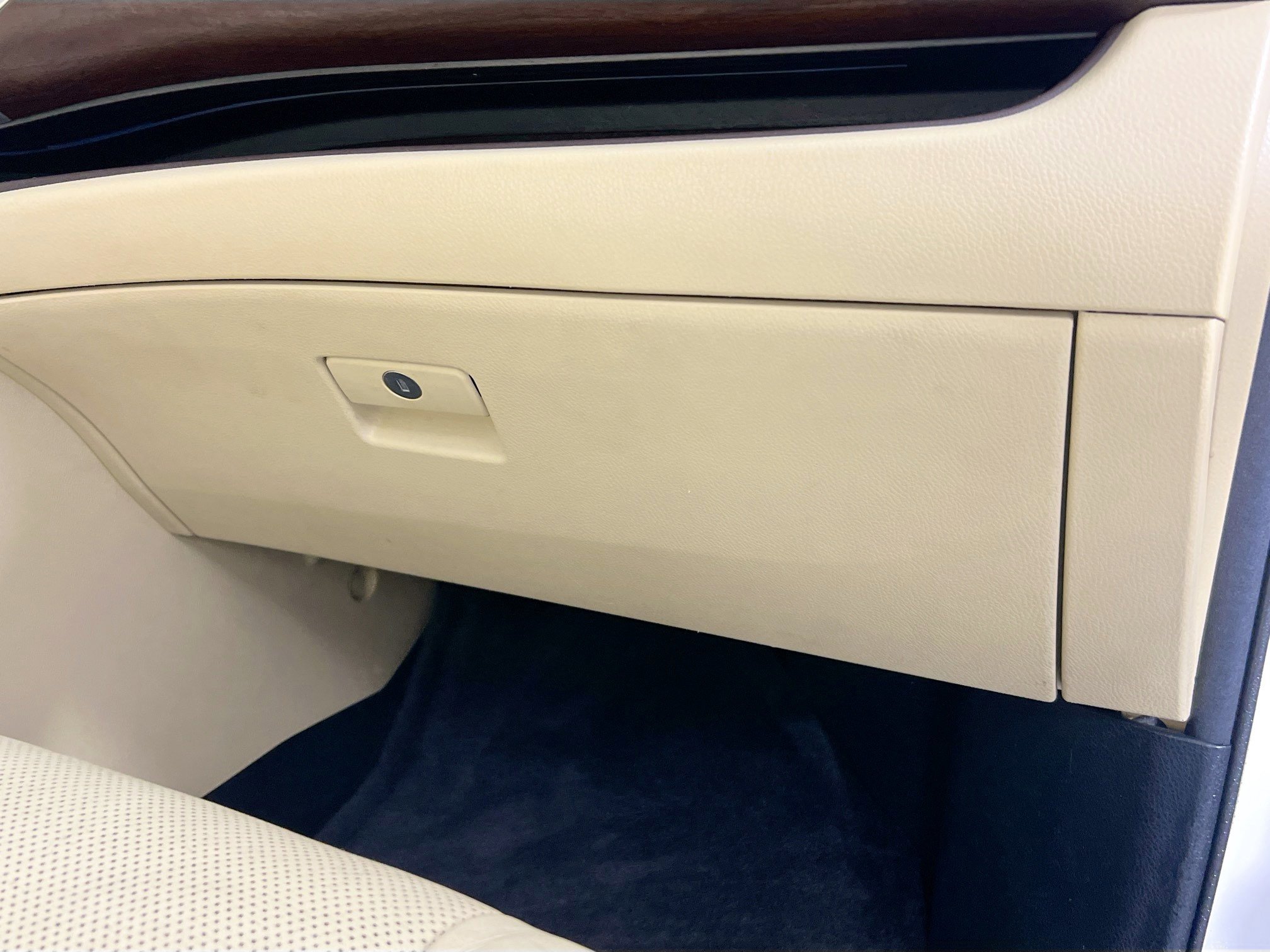 Used 2014 Toyota Highlander Limited image 35