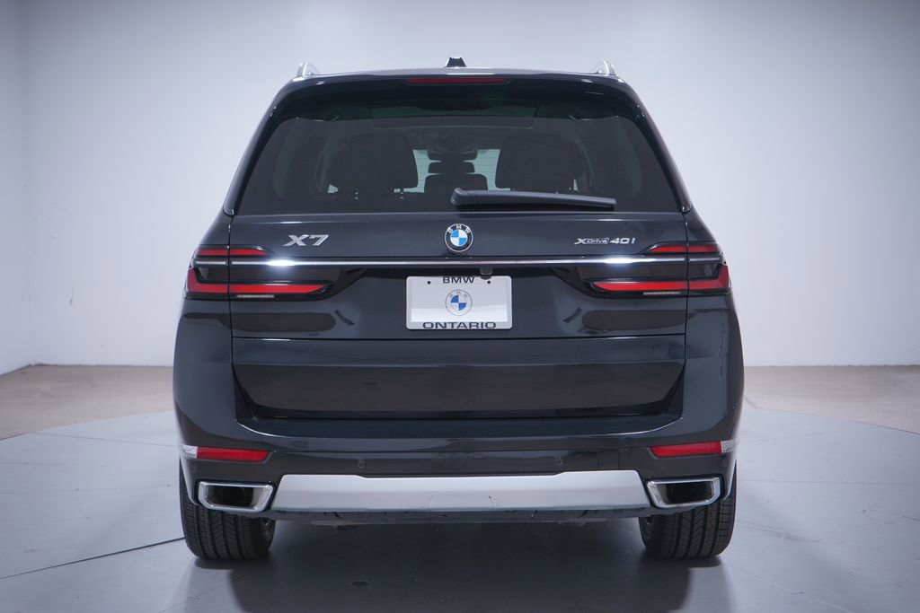Used 2024 BMW X7 xDrive40i AWD/4WD image 5