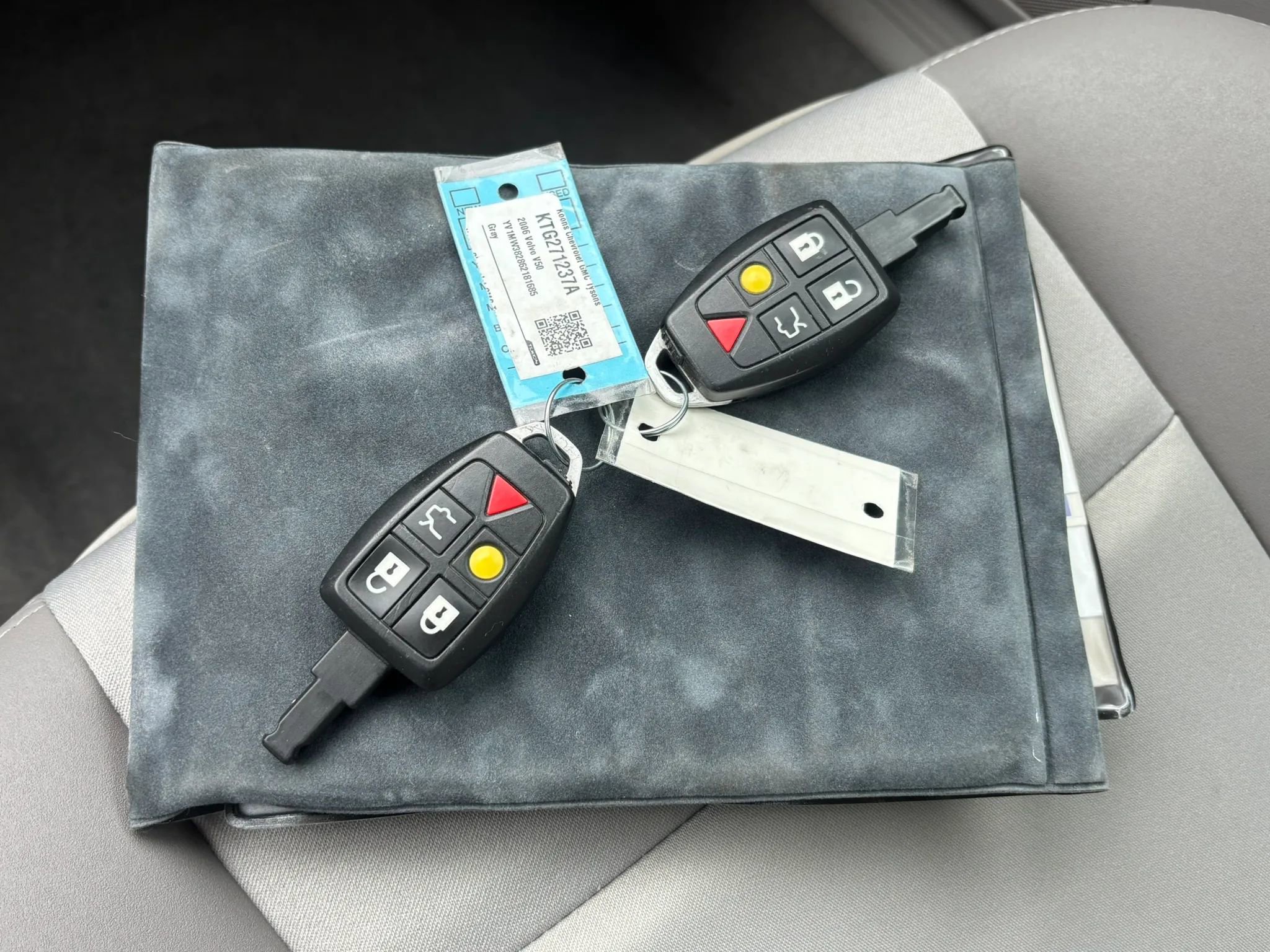 Used 2006 Volvo V50 2.4i FWD image 36