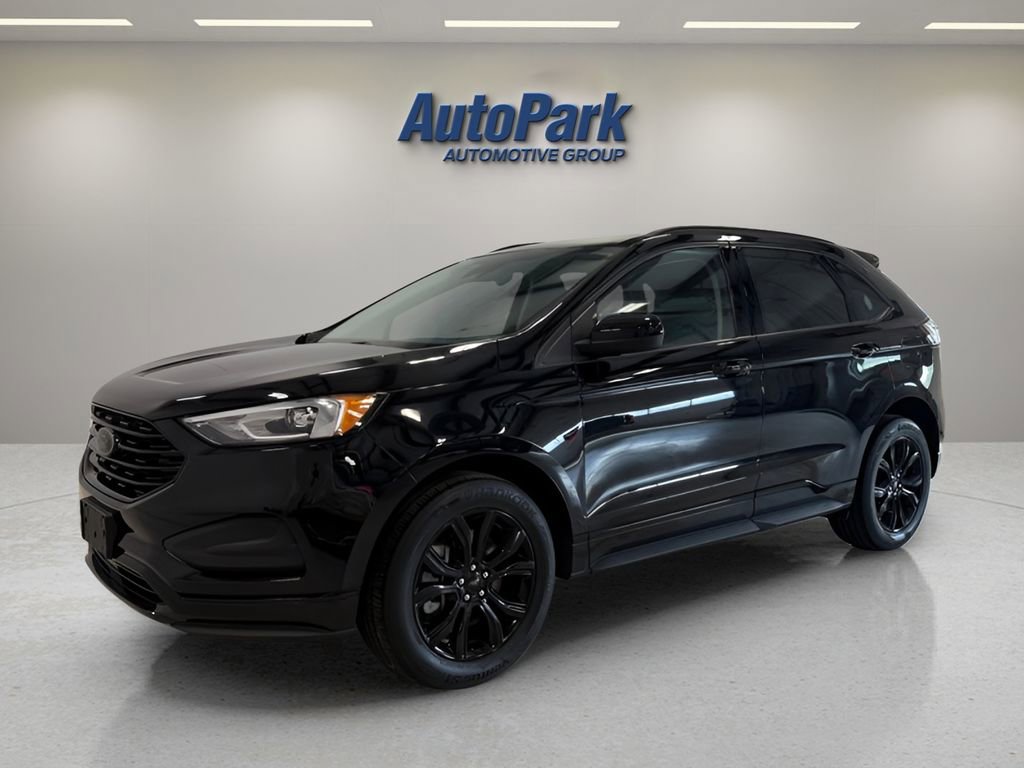 Certified 2022 Ford Edge SE w/ Black Appearance Package AWD/4WD image 3