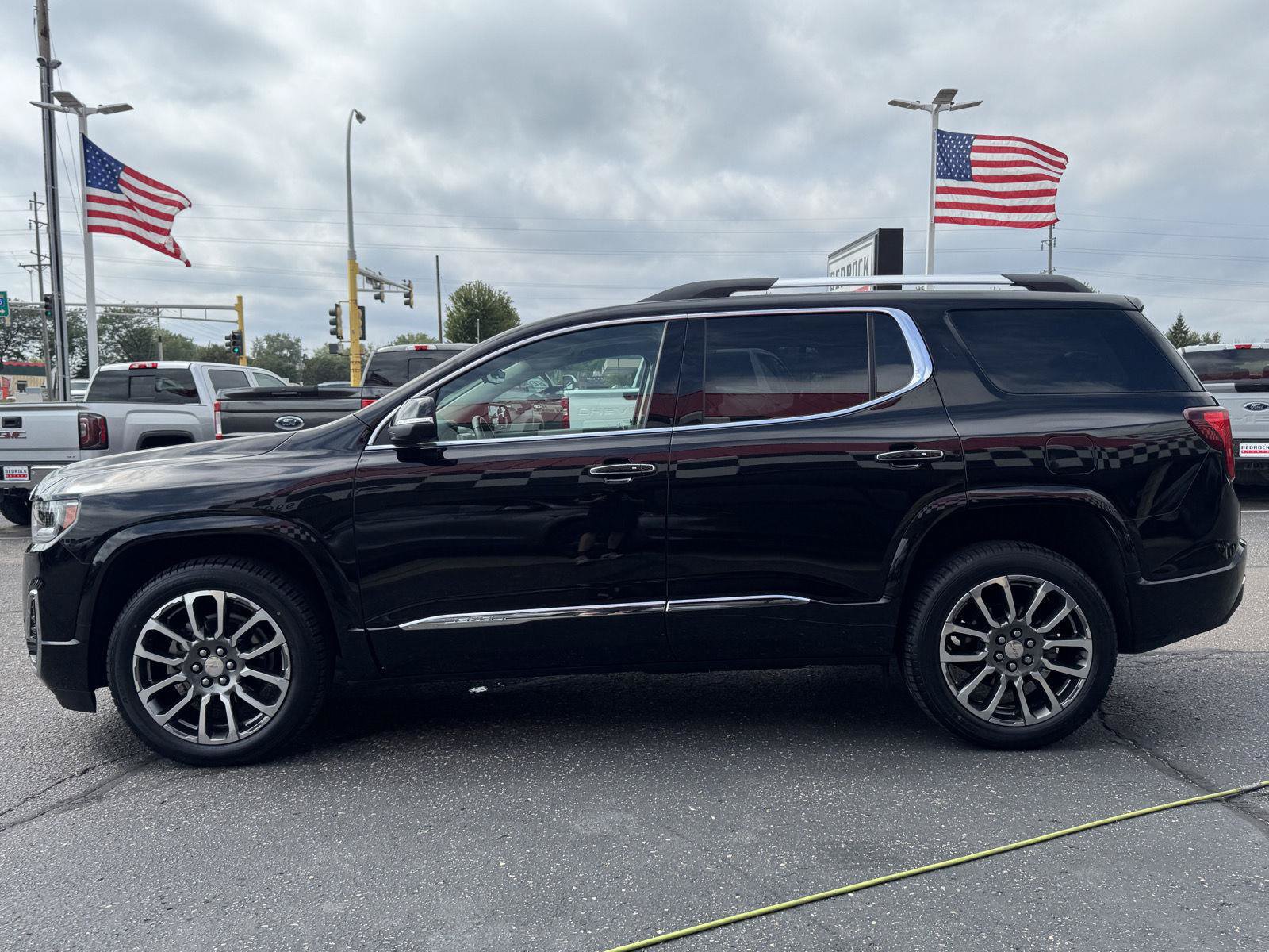 Used 2020 GMC Acadia Denali w/ Trailering Package AWD/4WD image 4