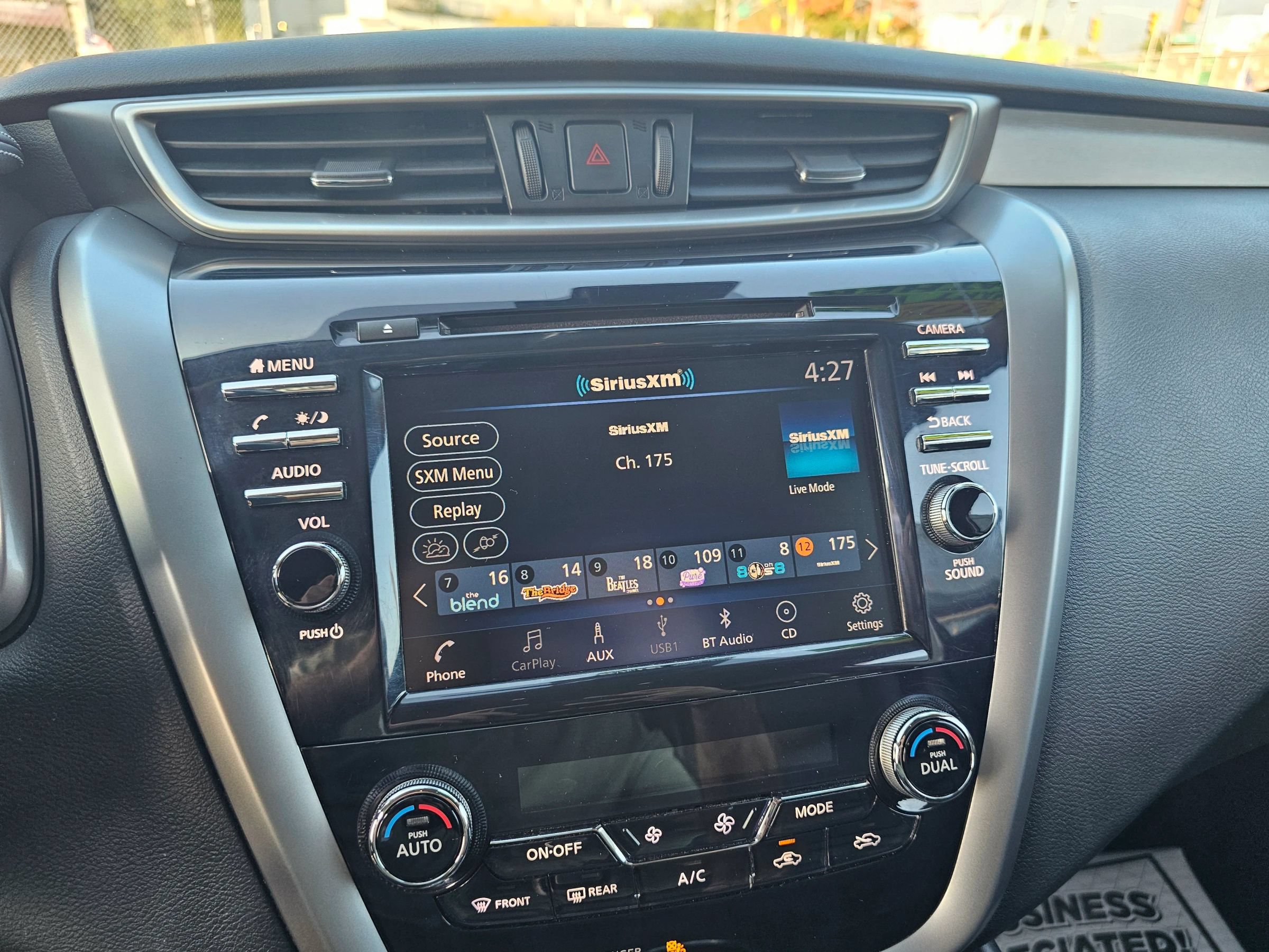 Used 2023 Nissan Murano SV AWD/4WD image 22
