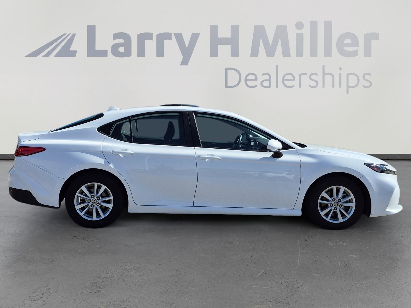 Certified 2025 Toyota Camry LE image 6