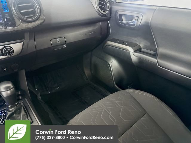 Used 2018 Toyota Tacoma TRD Off-Road w/ Technology Package image 21