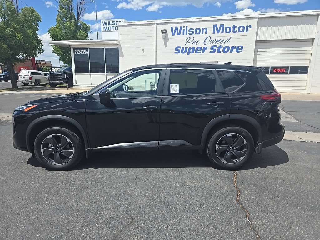 Used 2025 Nissan Rogue SV AWD/4WD image 8