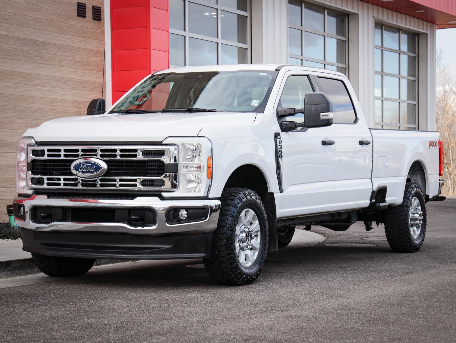 Used 2023 Ford F350 XLT w/ FX4 Off-Road Package image 8