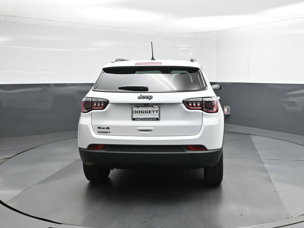 New 2026 Jeep Compass Latitude image 8