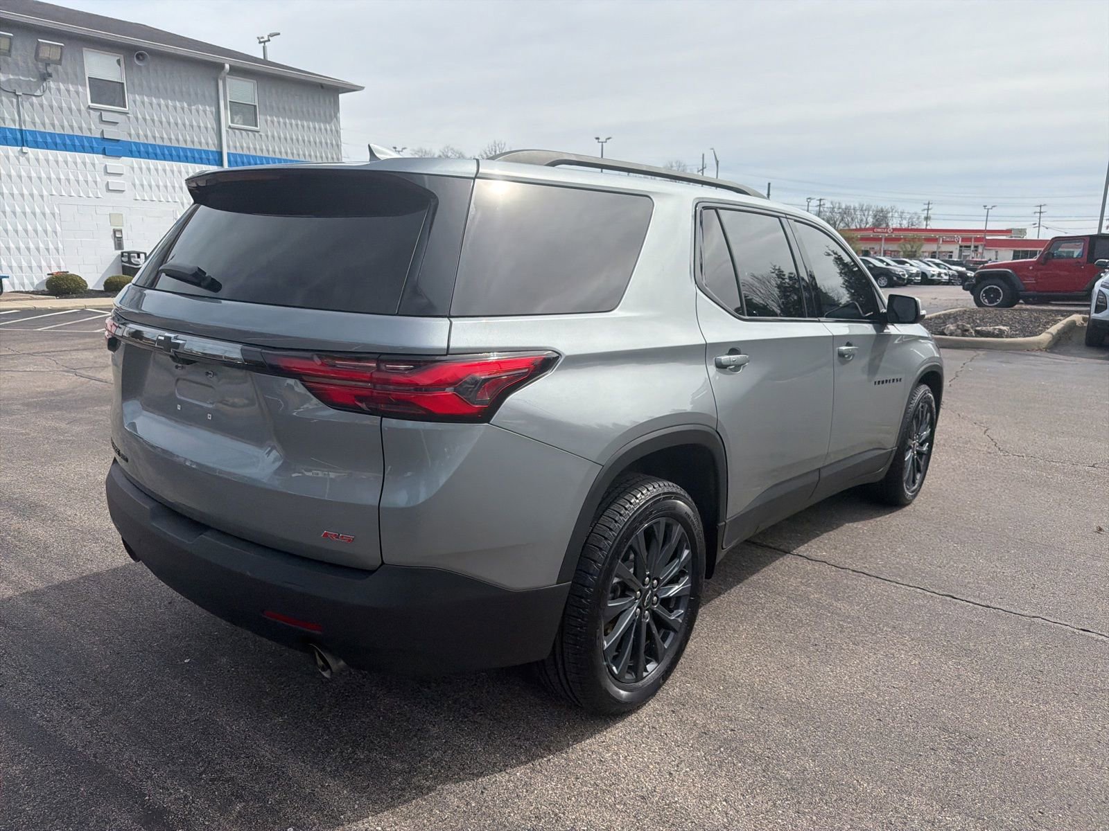 Certified 2023 Chevrolet Traverse RS w/ LPO, Cargo Package image 5