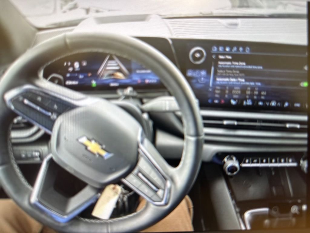 Used 2026 Chevrolet Silverado EV LT AWD/4WD image 7