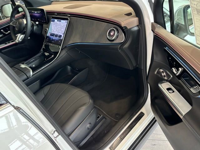 New 2026 Mercedes-Benz EQE 320 4MATIC SUV image 29