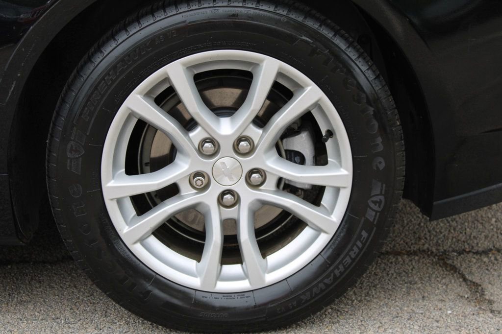Used 2015 Chevrolet Camaro LS RWD image 33