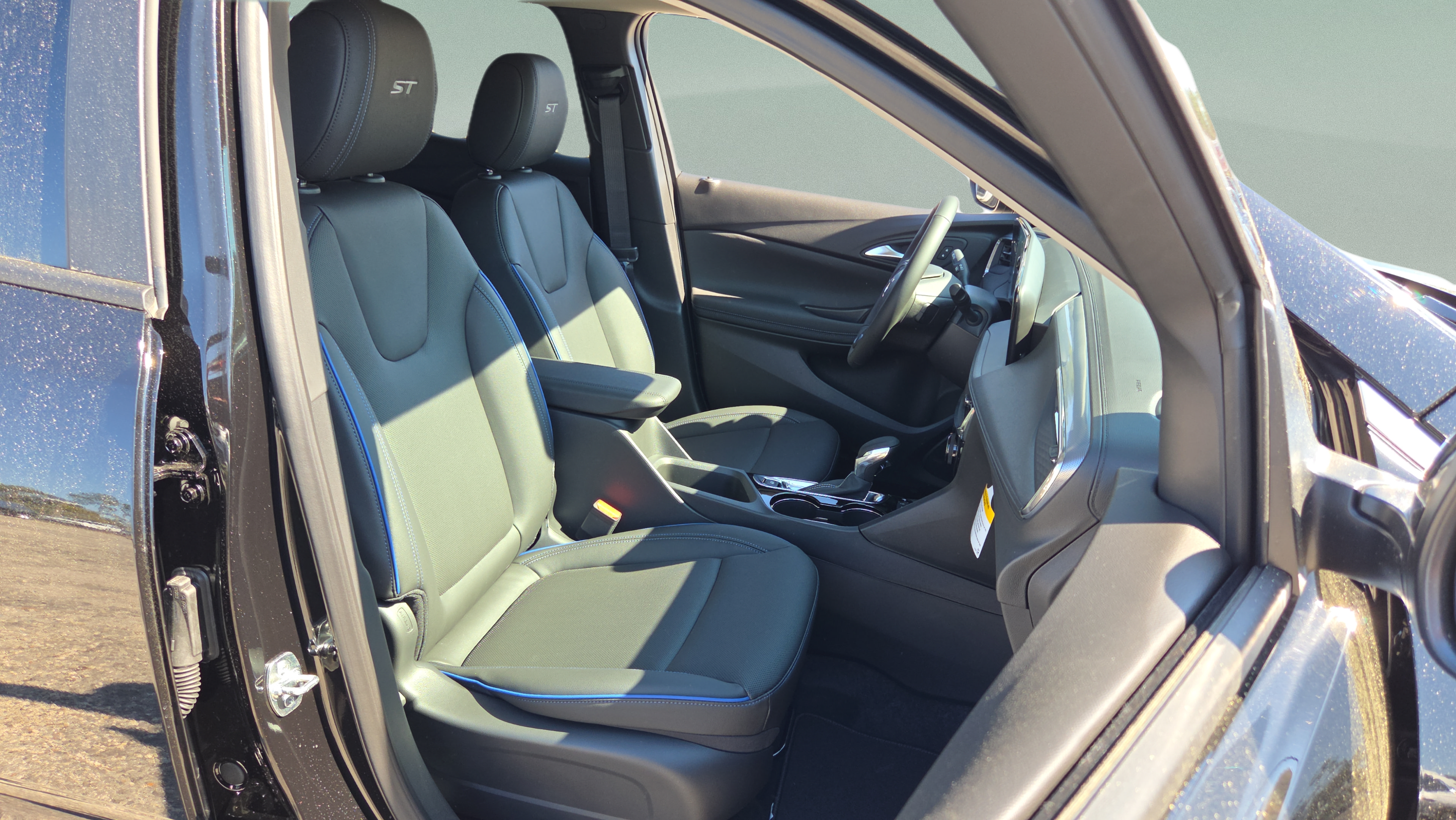 New 2026 Buick Encore GX Sport Touring w/ Comfort Package AWD/4WD image 22