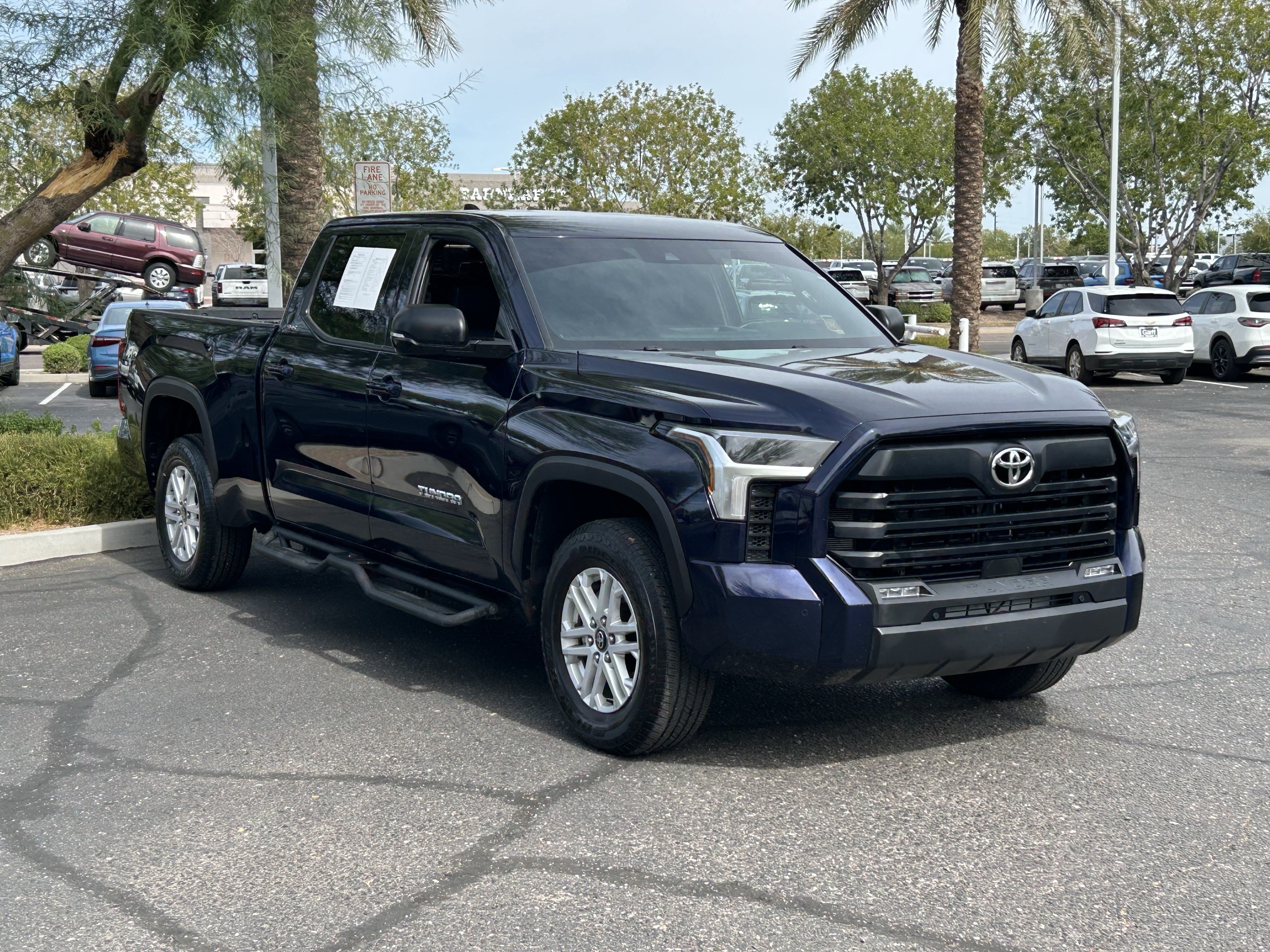Used 2025 Toyota Tundra SR5 w/ SR5 Premium Package AWD/4WD image 6