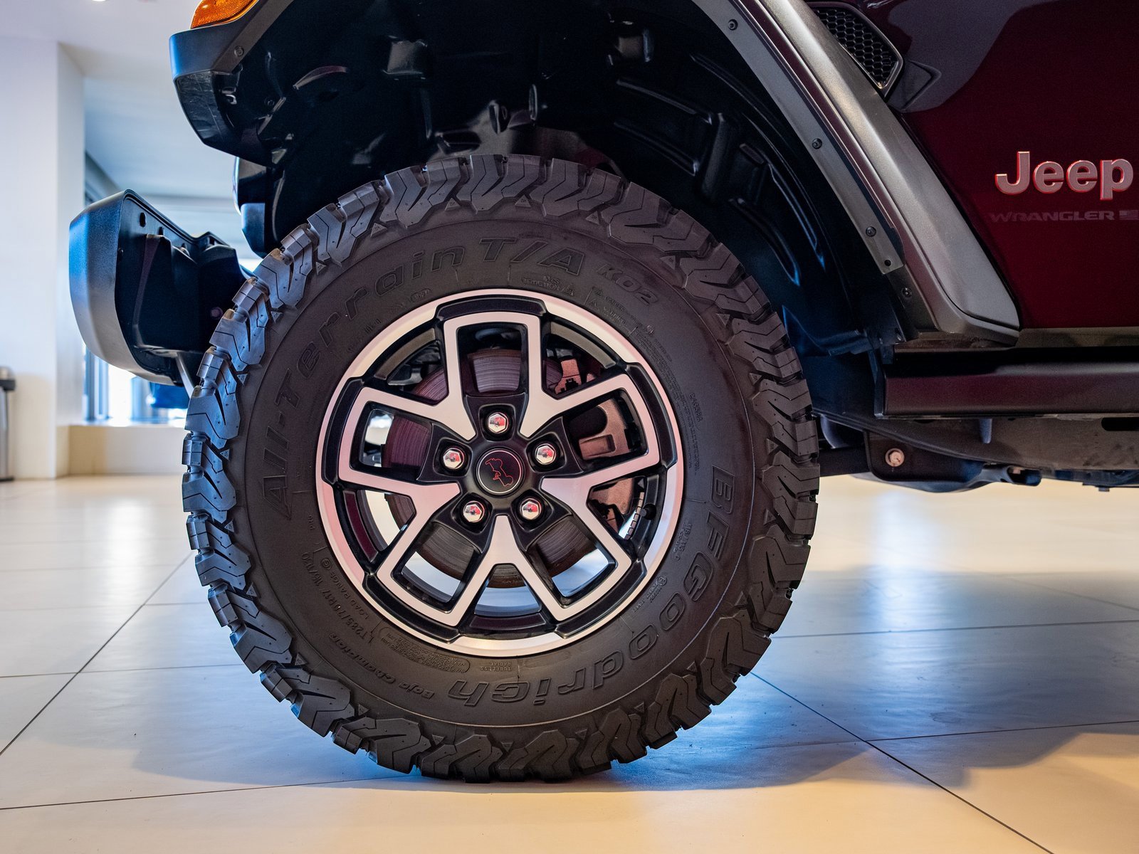 Used 2024 Jeep Wrangler Unlimited Rubicon image 3