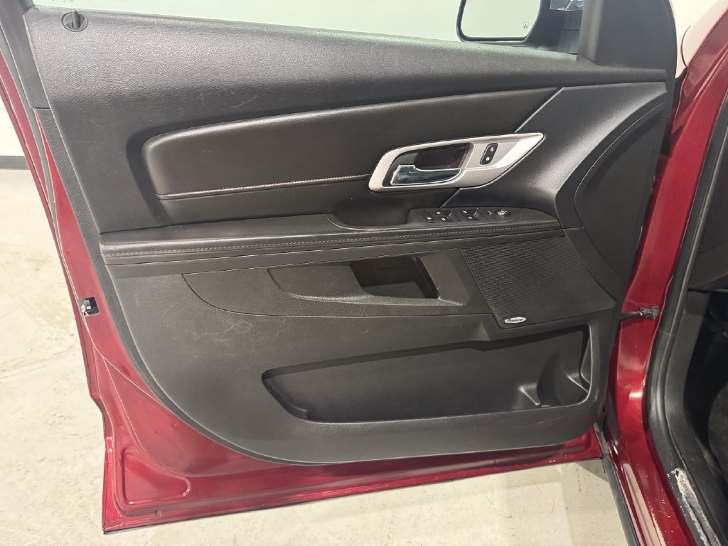 Used 2016 GMC Terrain SLT FWD image 17
