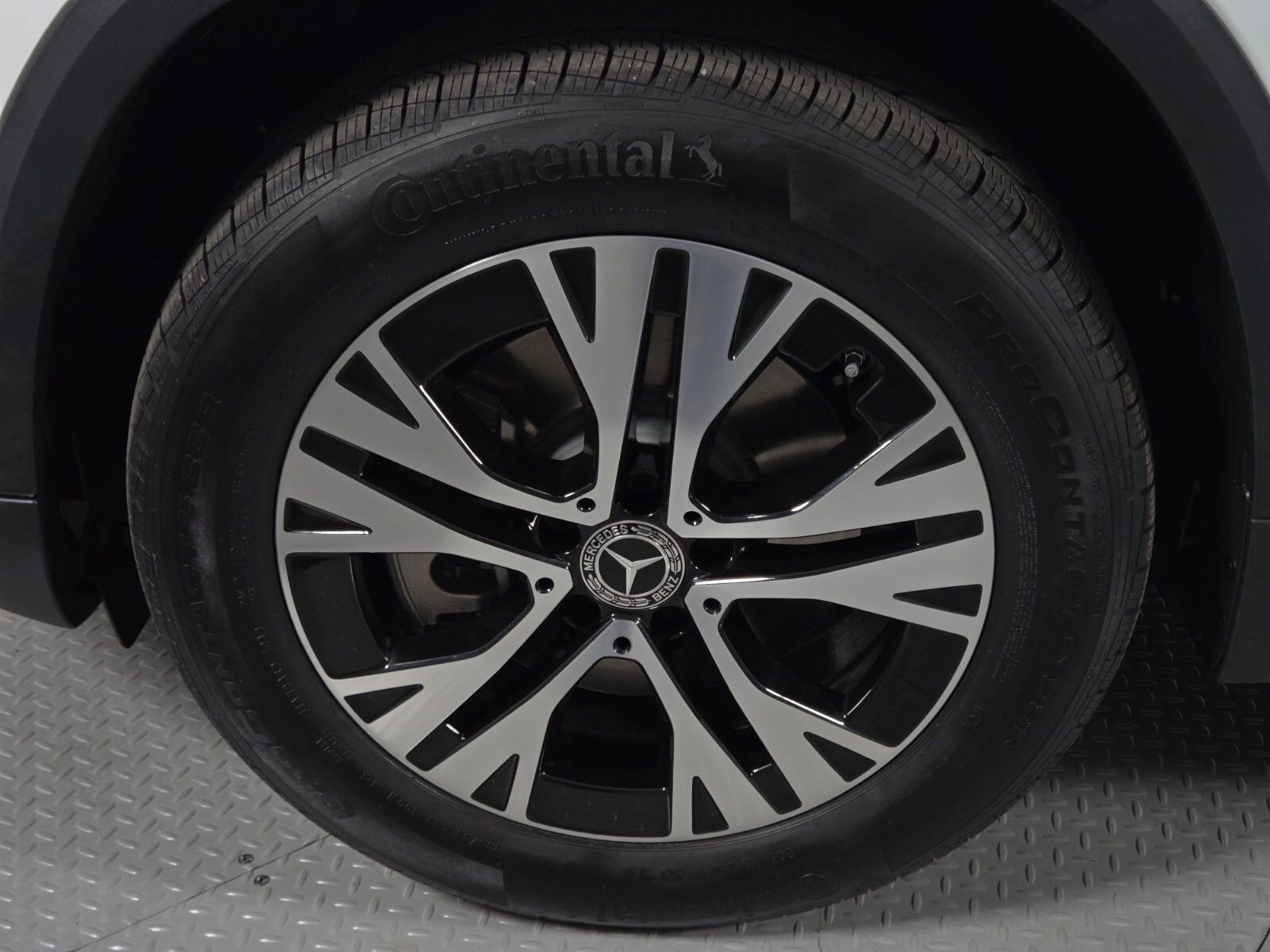 Used 2025 Mercedes-Benz GLA 250 GLA 250 image 9