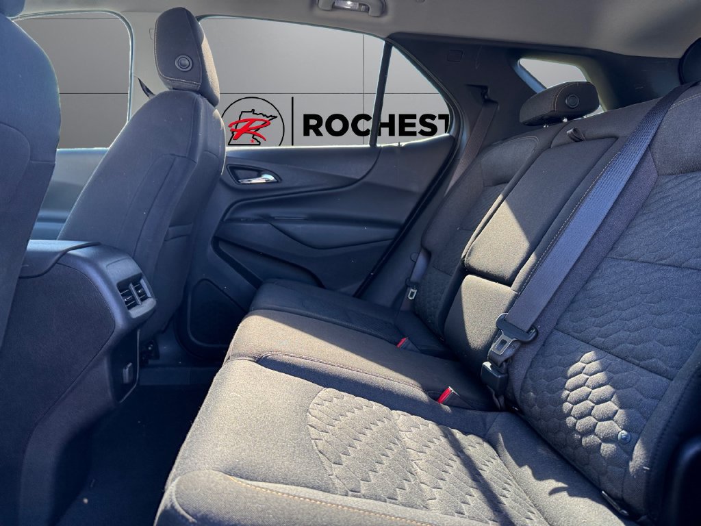 Used 2018 Chevrolet Equinox LT AWD/4WD image 16