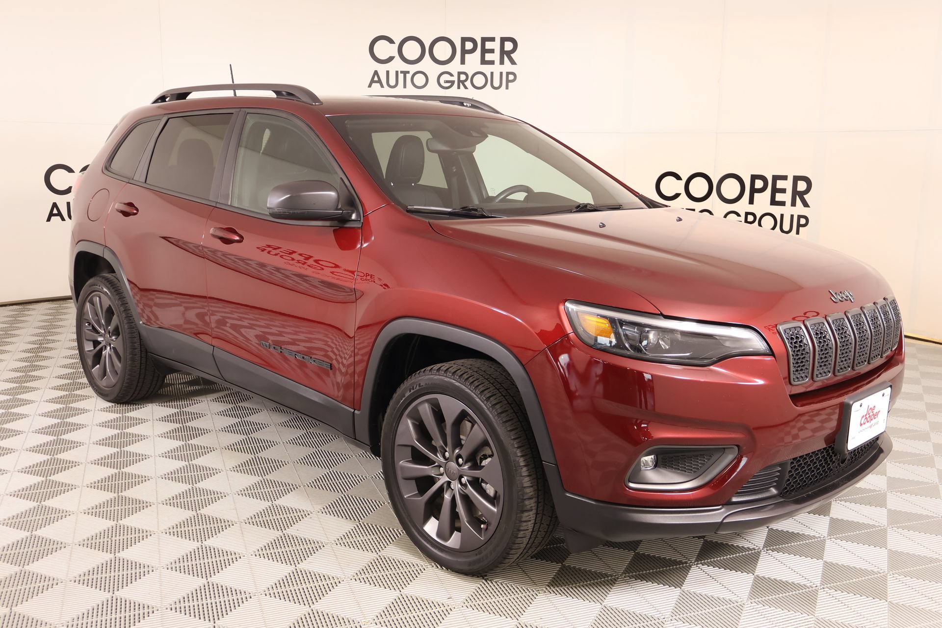 Used 2021 Jeep Cherokee Latitude Lux 80th Anniv w/ Quick Order Package 2YU 80th FWD image 1
