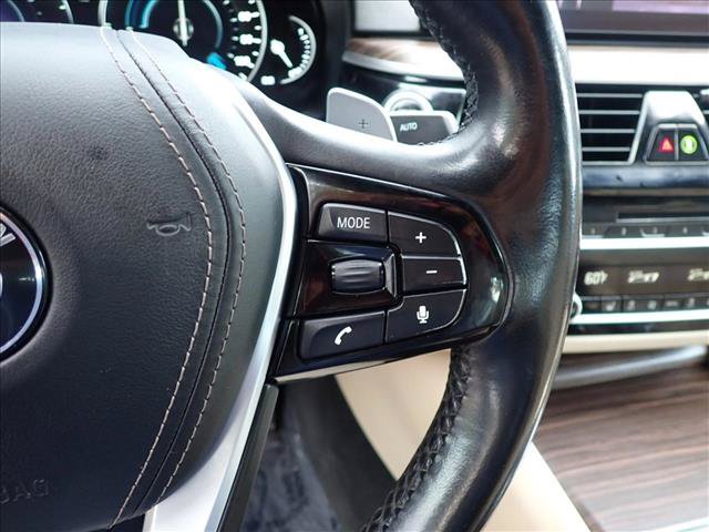 Used 2019 BMW 530e xDrive AWD/4WD image 15