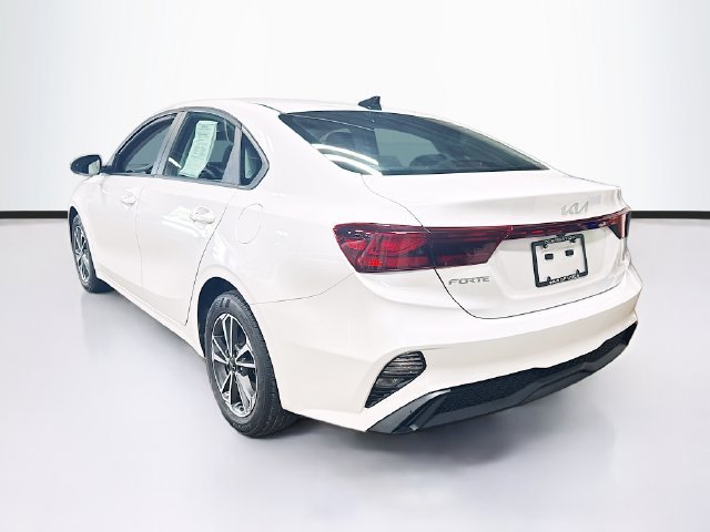 Certified 2024 Kia Forte LXS w/ LXS Technology Package FWD image 5