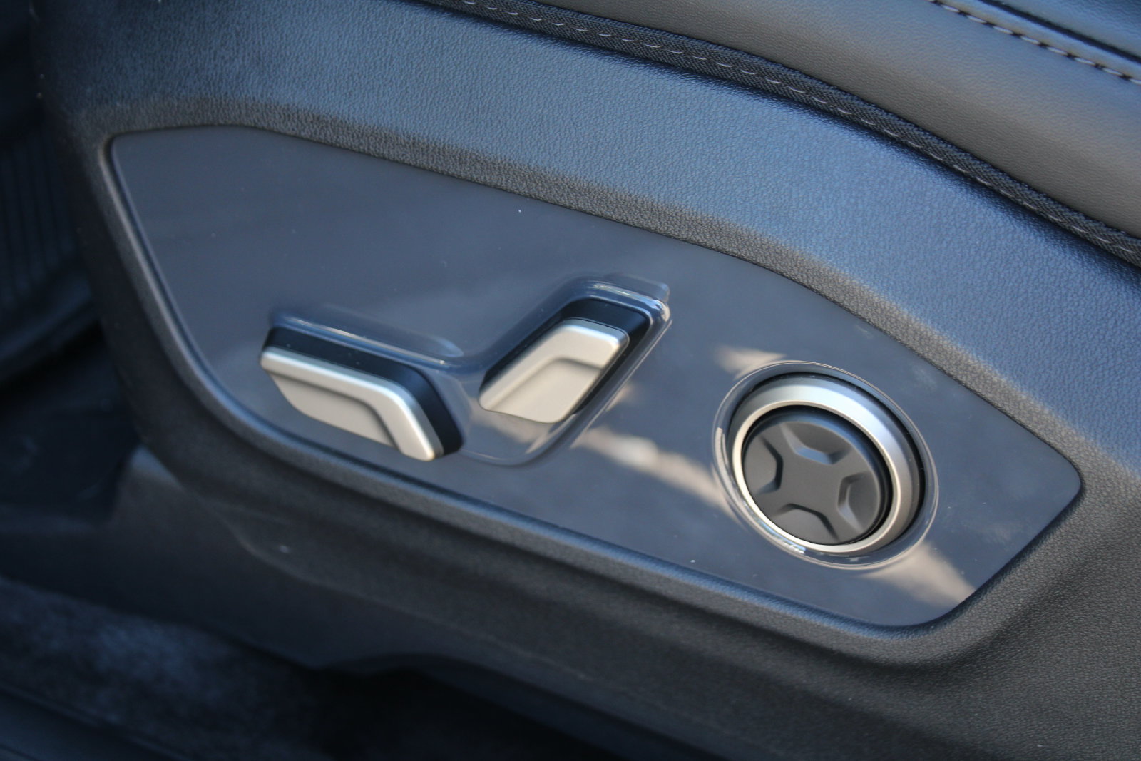 New 2027 Kia Telluride EX FWD image 25