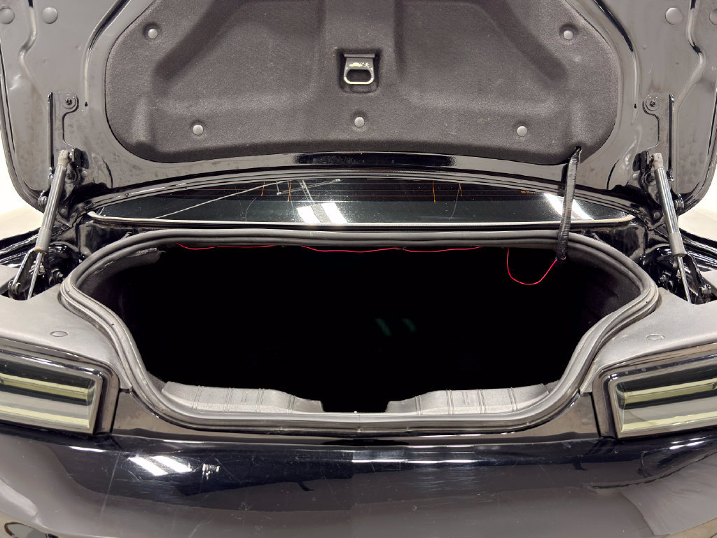 Used 2016 Chevrolet Camaro SS RWD image 28