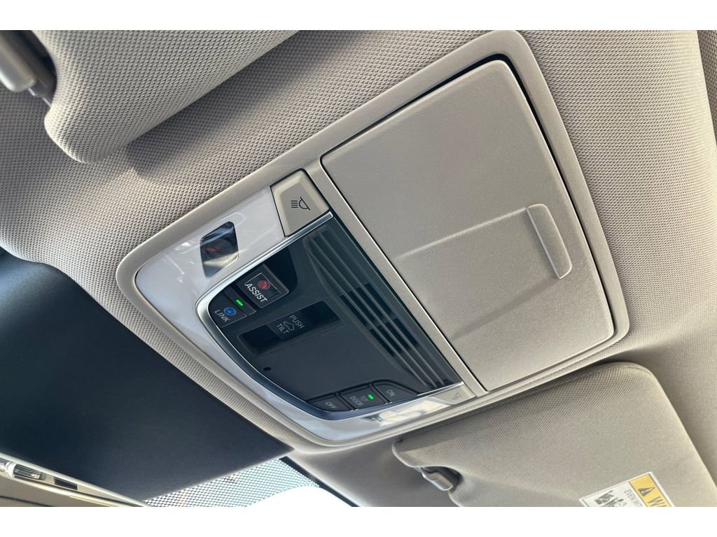 Certified 2025 Acura TLX w/ Technology Package image 22