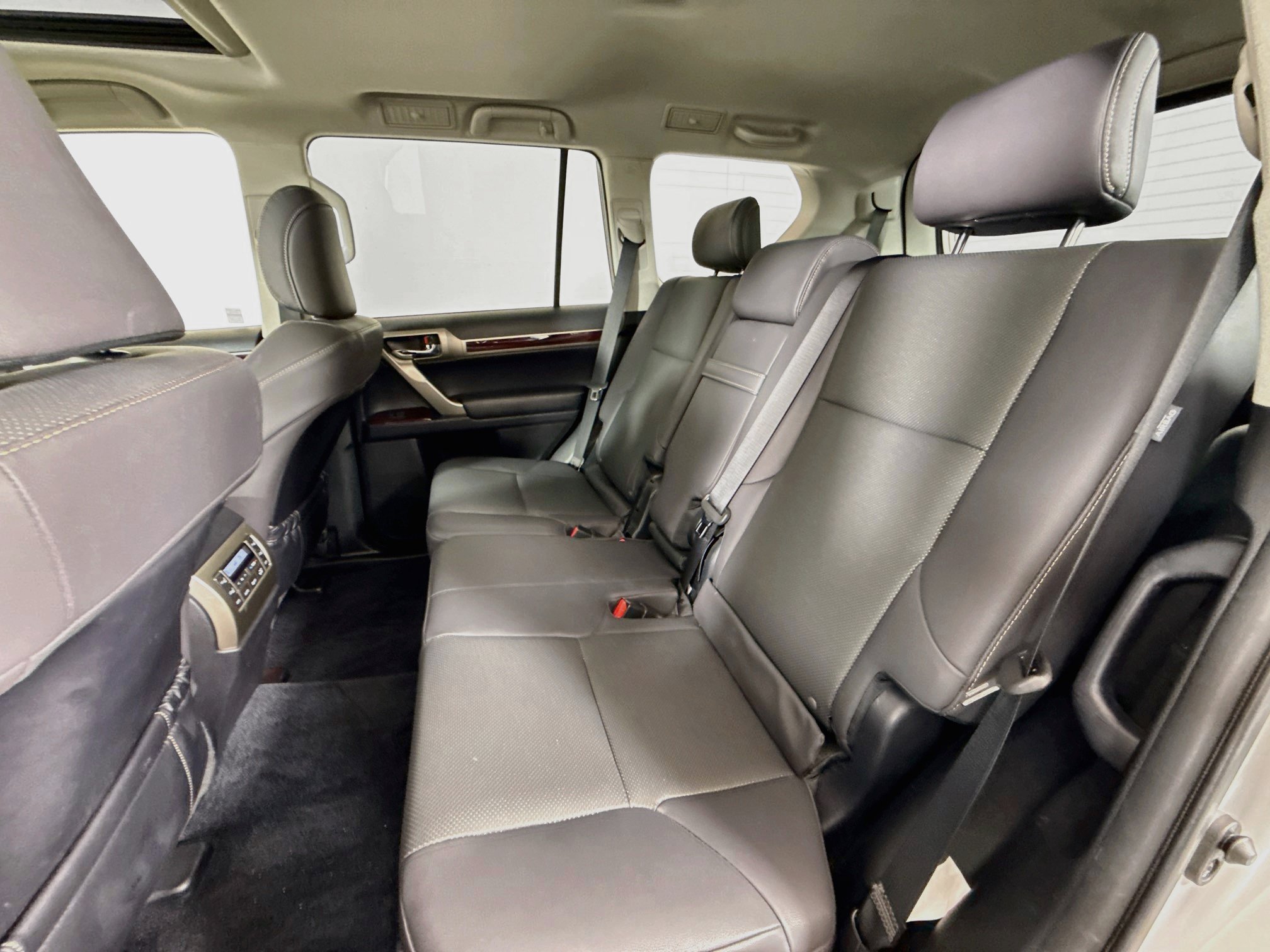Used 2019 Lexus GX 460 Premium AWD/4WD image 23
