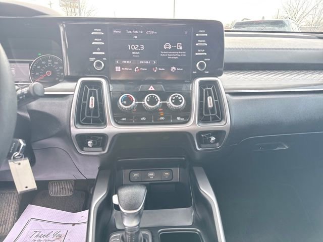 Used 2023 Kia Sorento LX image 21